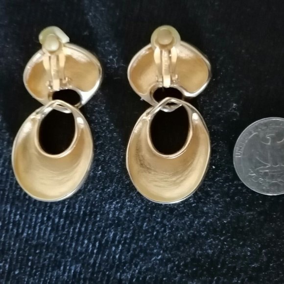 Vintage Erwin Pearl Art Deco Gold Tone Statement Earrings Clip On Rare - Picture 3 of 3